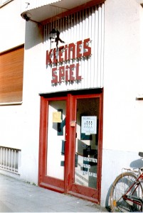 Foto: Eingang des Kleinen Spiels in der Arcisstraße, vor 2011